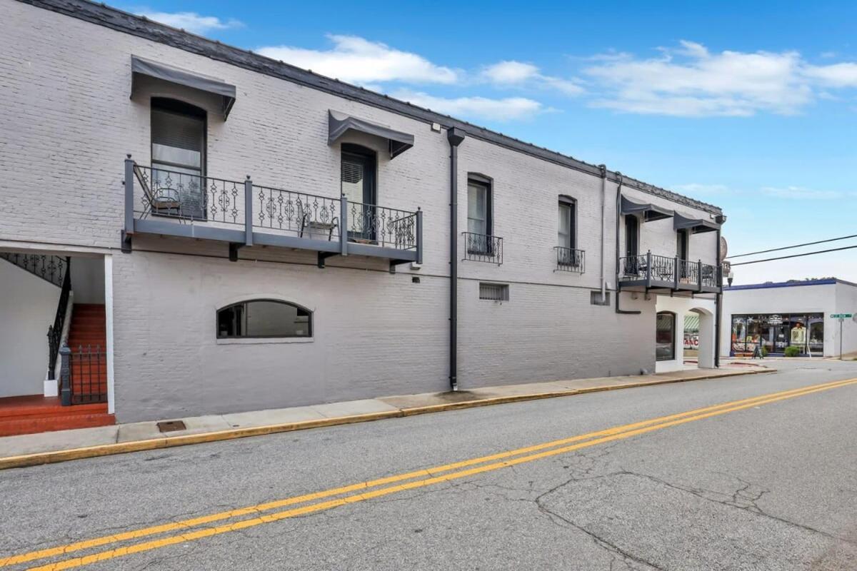 Eagle'S Nest - Spacious Loft Downtown - Near Gsu Statesboro Esterno foto